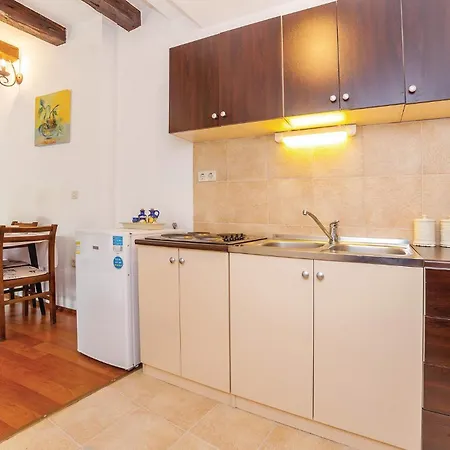 펜션 Lovely In With Kitchen *