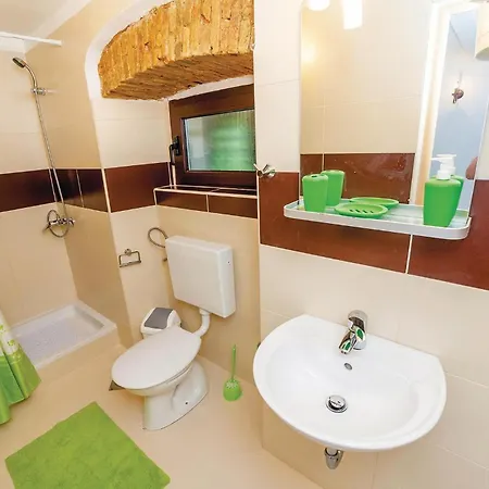 Lovely Home In Kraljevica With Wifi Holiday home